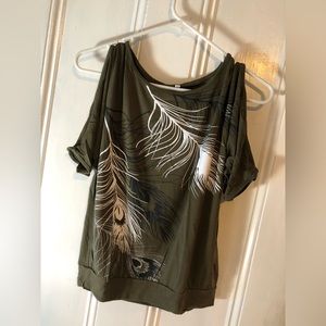 VENUS Feather cold shoulder tee